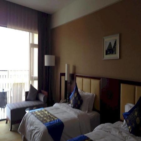 Liuzhou Sanjiangxian Dongxiangguo Hotel エクステリア 写真