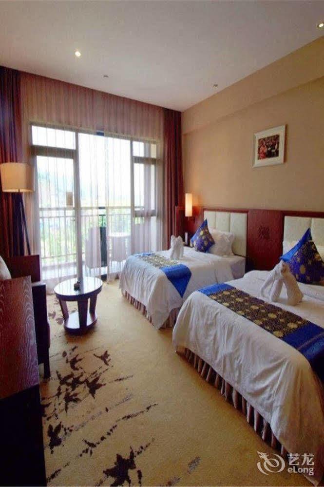 Liuzhou Sanjiangxian Dongxiangguo Hotel エクステリア 写真