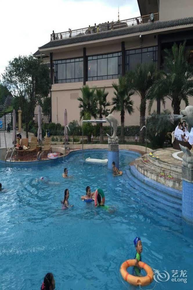 Liuzhou Sanjiangxian Dongxiangguo Hotel エクステリア 写真